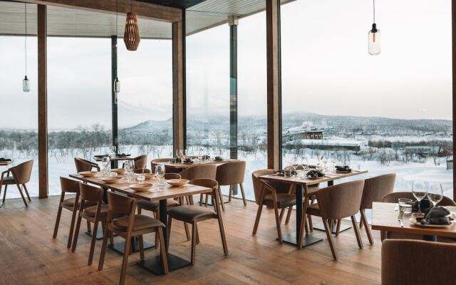 Santa's Hotel Rakka