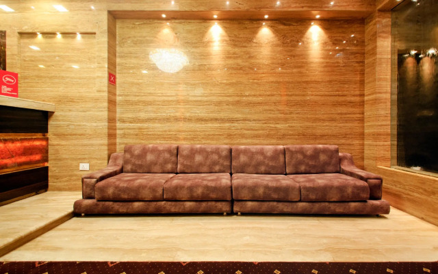 Capital O 8565 Hotel Golden Palace