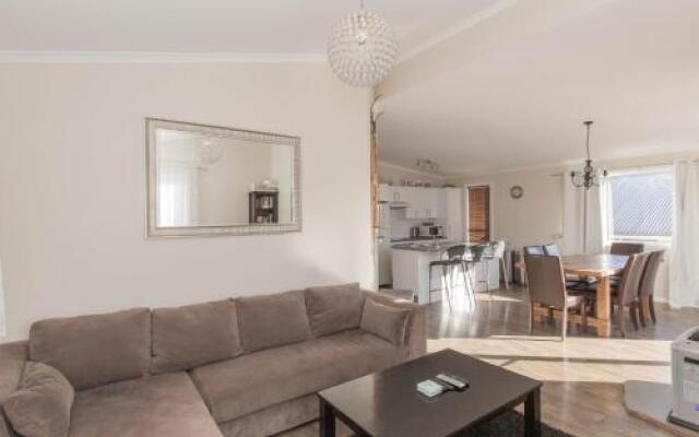 St Helena's 5 Twynam Street, Jindabyne NSW 2627