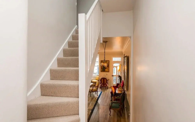 Excellent 4 Bed Apartment For Your Perfect Stay!