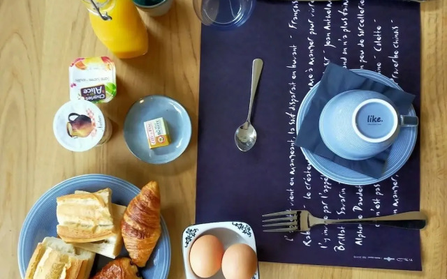 La Maison Bleue