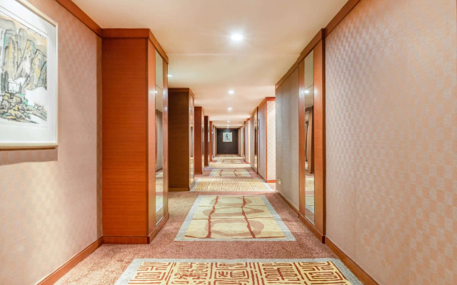 Days Hotel & Suites by Wyndham Jiaozuo