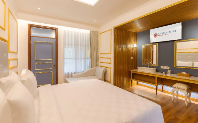Fourteen Roses Boutique Hotel Legian