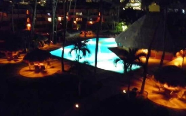 Marina Sol Condo with Jacuzzi, Easy Walk to Beach by RedAwning