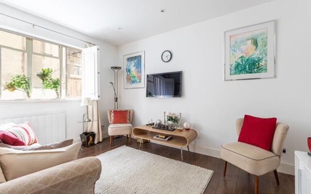 Cosy 1-bed Apartment Near Sloane Square in Chelsea