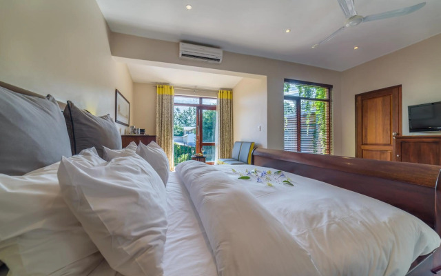 Casterbridge Hollow Boutique Hotel