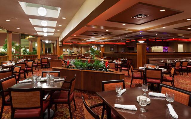 Holiday Inn Cincinnati Airport by IHG