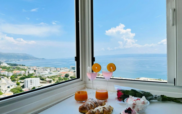 T-star, 2-bedroom apartment with magnificent beach view