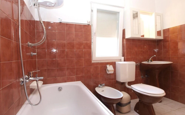 Apartment 1638
