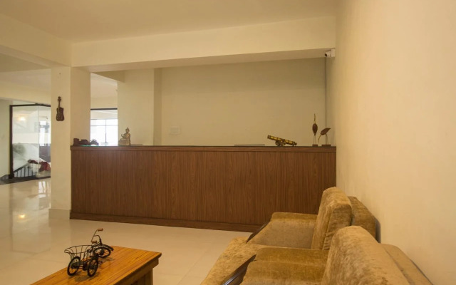 Taktse Continental by OYO Rooms