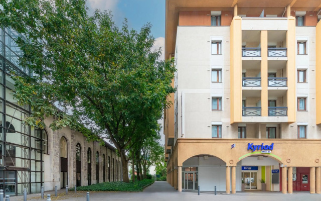 Kyriad Chambery Centre Curial