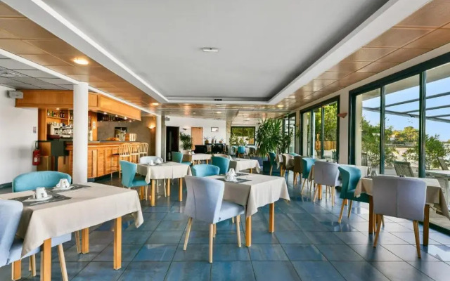 Le Pavillon Bleu