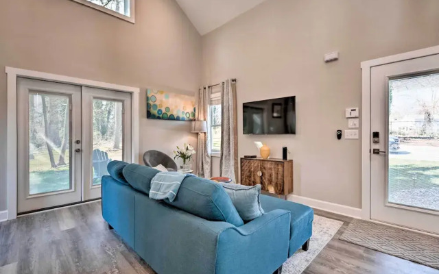 West Atlanta Craftsman Studio With Front Yard!