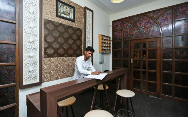 Green hotels and restaurant