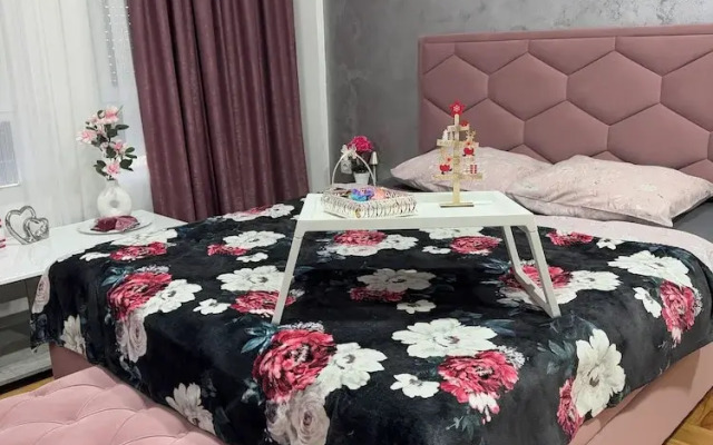 SpaNISH 3 apartment