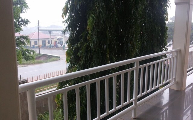 Leosim Hotel Nebbi