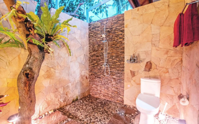 Villa Ellen – Bathroom – Kuta