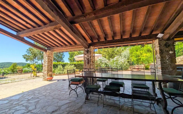 Villa Poggio al Coniglio a Suvereto con Piscina