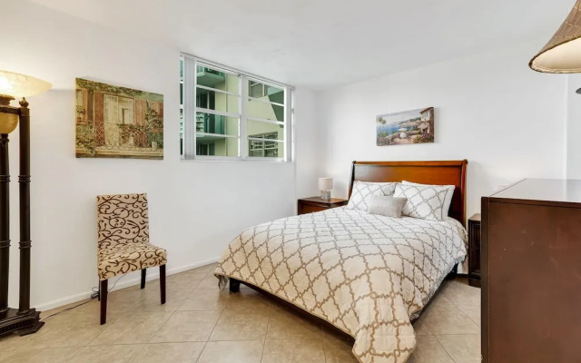 Beautiful Apartment in Hollywood Beach