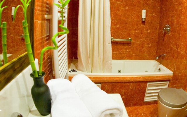 Kyveli Suites