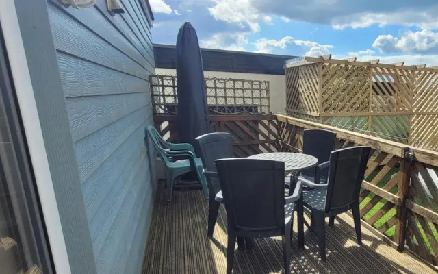 19C Medmerry Park 2 Bedroom Chalet