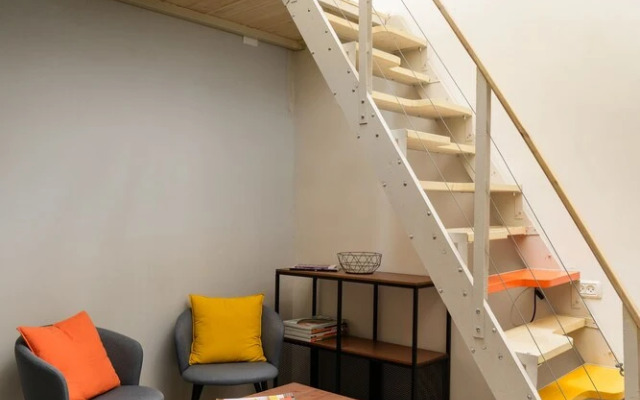 Duplex Lively Neighborhood by FeelHome