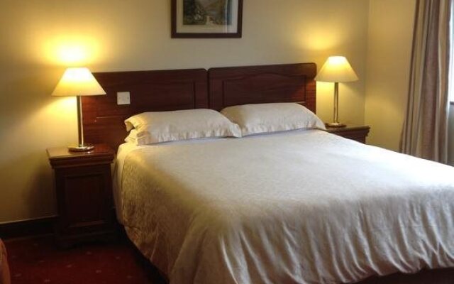 Killarney House