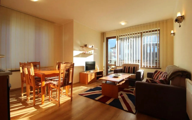 2 bedroom apartment near Gondola