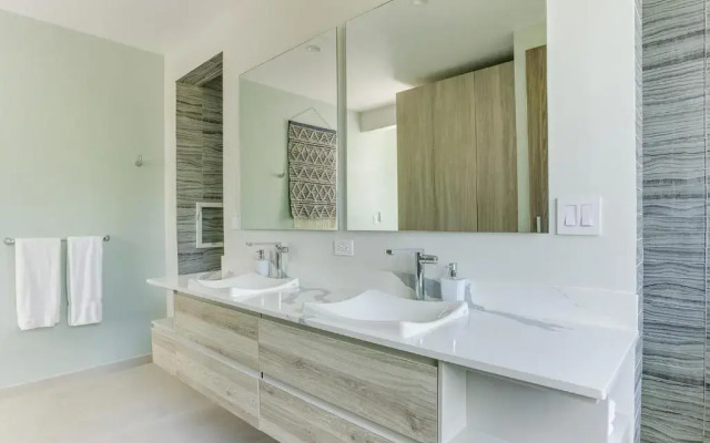 The Villas at Cocoplum