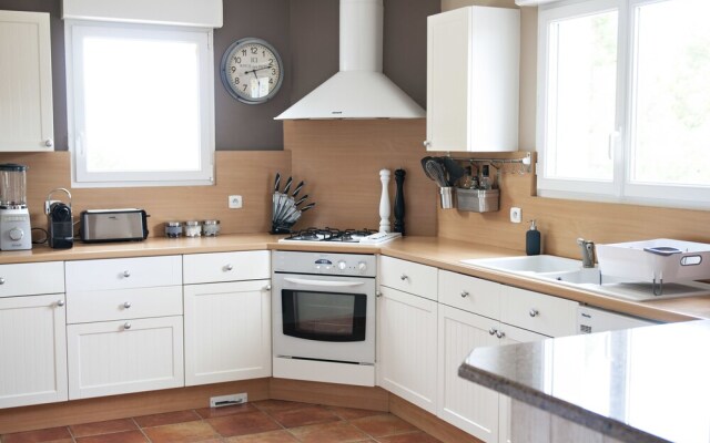 ZenBreak - Charming House in Neuvy