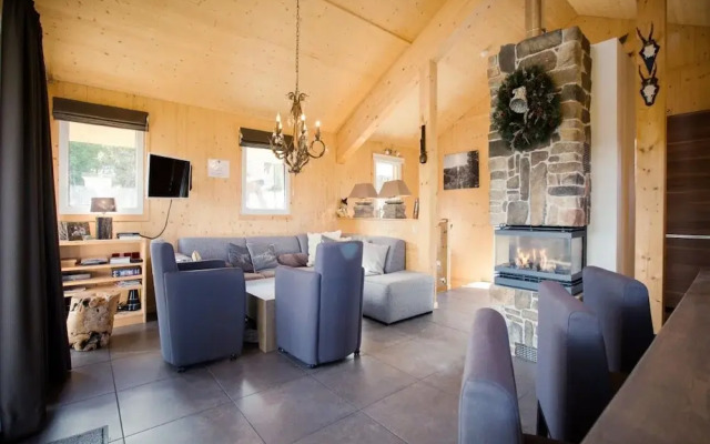 Quiet Chalet in Turracherhöhe with Sauna & Indoor Hot Tub