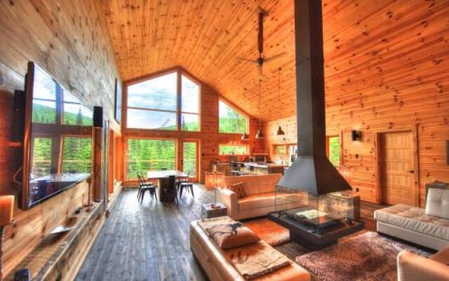 Le Val d'Isère - Les Chalets Spa Canada