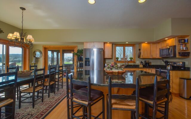 Forever Yours 6 Bedroom House