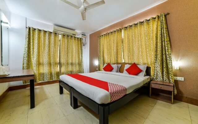 OYO 10765 Hotel Tanish