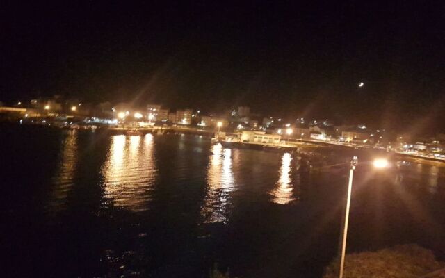 Apartment in Camarias