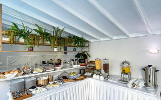Philoxenia Inn