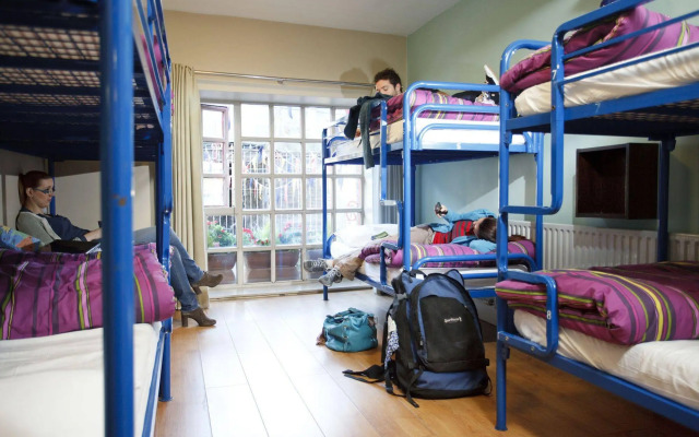 Isaacs Hostel