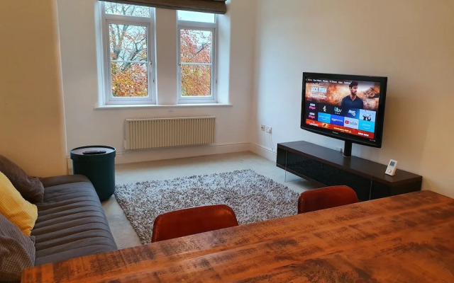 Stylish 3 Bed Apartment in Bristol