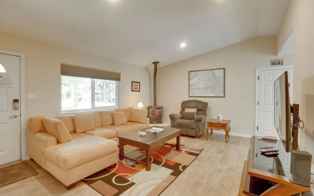 9 Mi to Heavenly Mountain: South Lake Tahoe Home