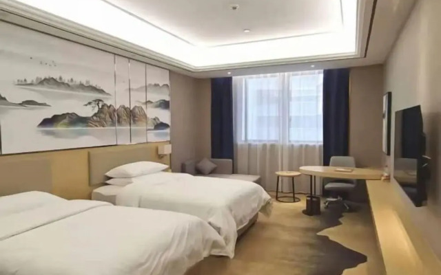 Vienna Hotel (Yizhou Sankeshu)