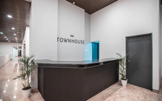 Super OYO Townhouse 1 Hotel Salemba