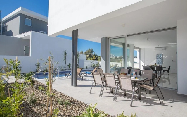 Villa Nina AQ Ol18