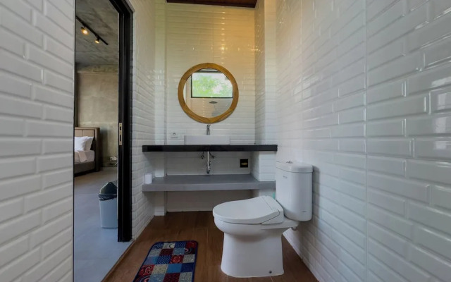 Sky Apartments And Suites