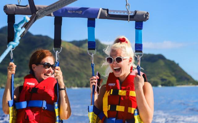 MOOREA - Fare Tiki Beach