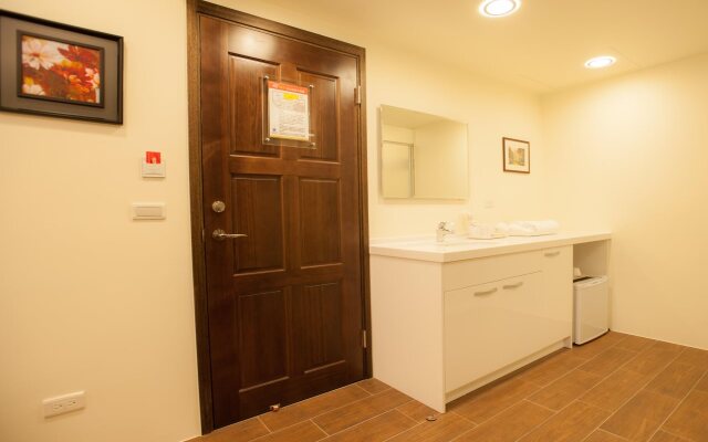 G16 Inn B&B