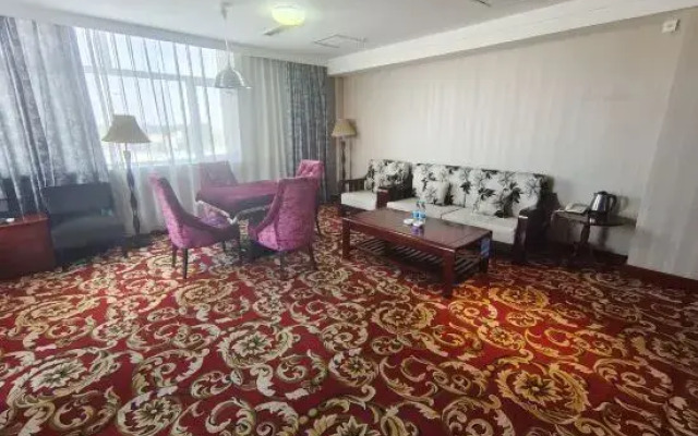 Baiyangdian Huayang Hot Spring Hotel