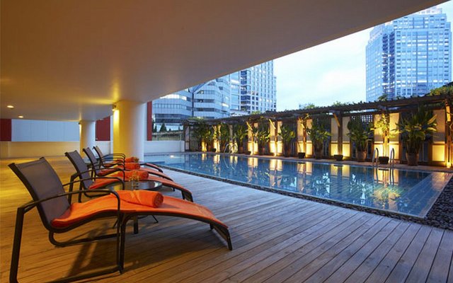 Bandara Suites Silom