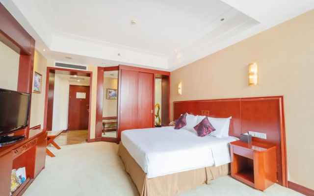Ramada Plaza Chongqing West