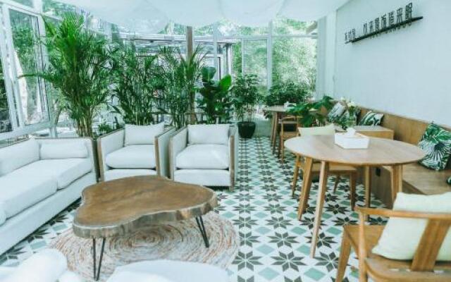 July Bamboo Hostel