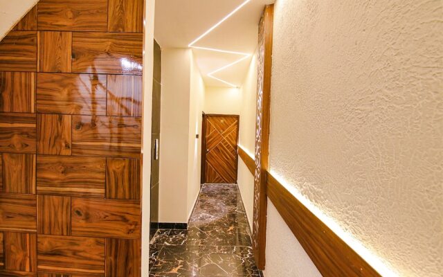 Fabhotel Palm Plaza